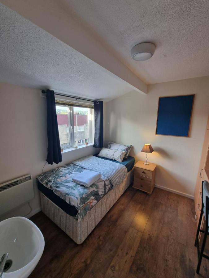 Private Rooms Bath Ngoại thất bức ảnh