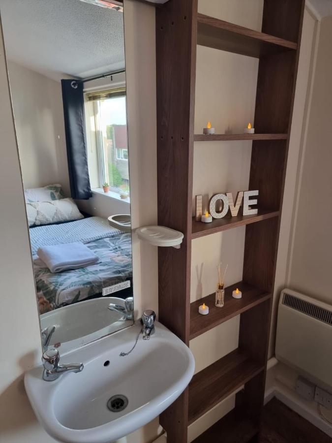 Private Rooms Bath Ngoại thất bức ảnh
