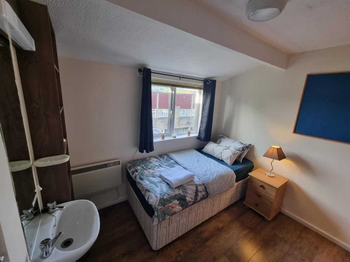 Private Rooms Bath Ngoại thất bức ảnh