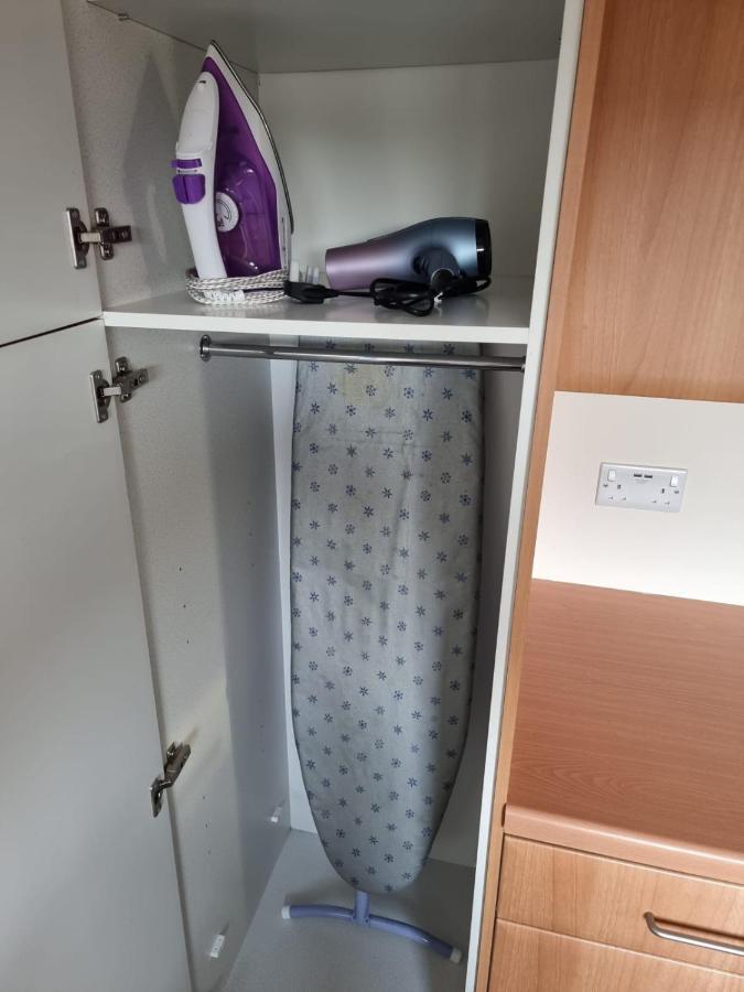 Private Rooms Bath Ngoại thất bức ảnh